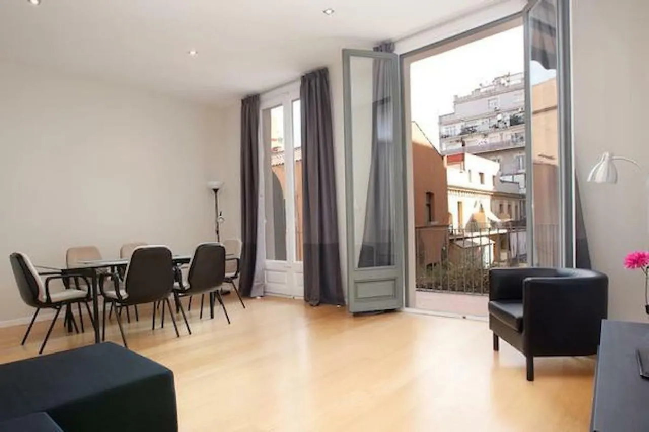 Modern Quiet Flat With A Large Balcony location